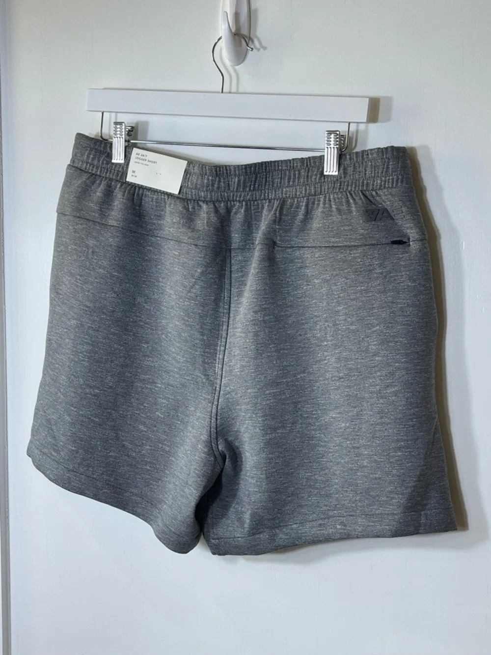 Men’s America Eagle 24/7 Gray Jogger Short Above the Knee size M